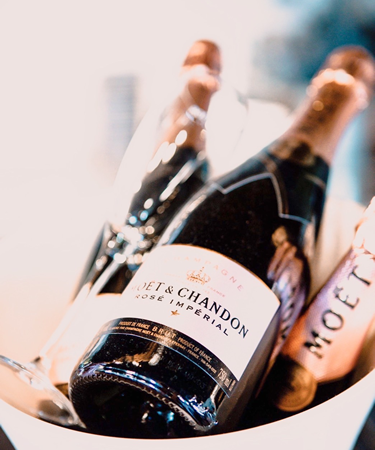 オープニングスタッフ募集中！